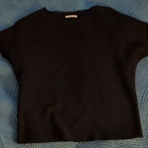 Women's Black Short-Sleeve Crew Knit Sweater